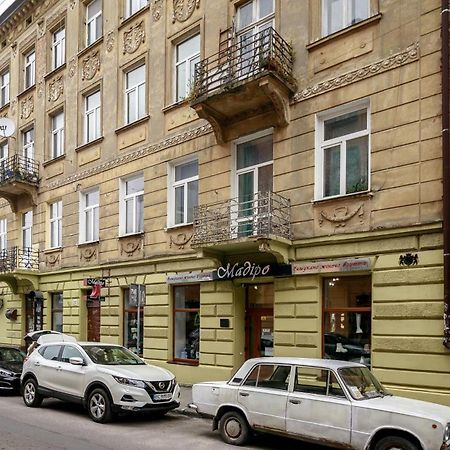 Golden Violin ! Apartments Lviv S Ruang foto