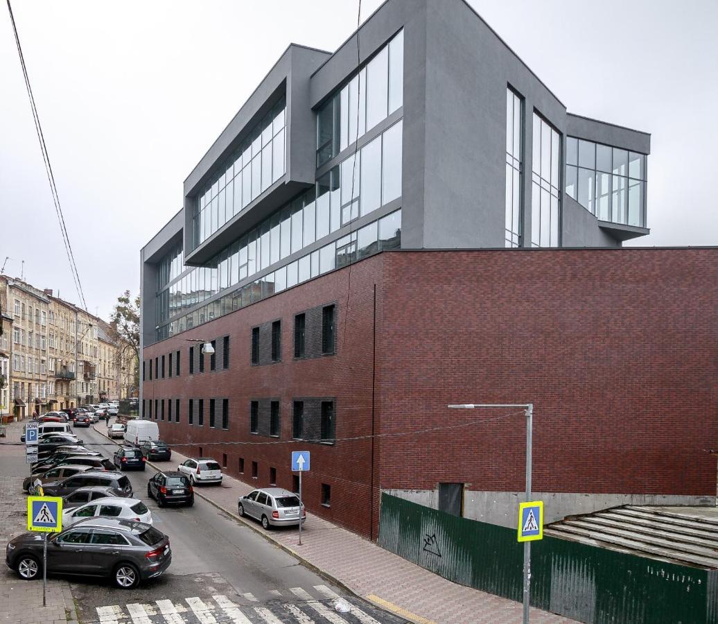 Golden Violin ! Apartments Lviv S Bagian luar foto